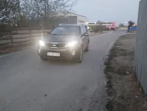 De vânzare KIA Sorento 4x4 - imagine 9