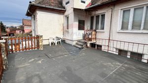 Vilă tip duplex de vânzare – Mediaș- pret de apartament - imagine 10