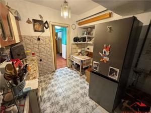 Apartament 3 camere zona centrala , etaj 7, pret 63.000 Euro neg. - imagine 5