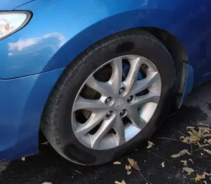 Hyundai i30 Style; Korea, an 2007; 1.6 CRDI, 116CP, 255 Nm; 189.250 km; Pret 2990-3400 Euro - imagine 10