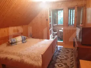 Cabana de vanzare, cu 4 camere, 100 mp, zona Piatra Fantanele - imagine 9