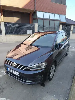 VW Golf Sportsvan Panoramic BMT Highline