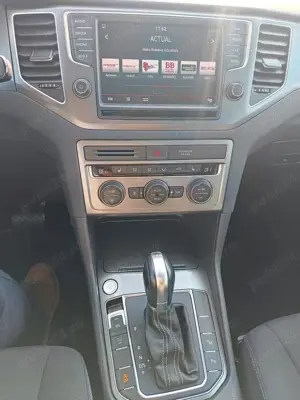 VW Golf Sportsvan Panoramic BMT Highline - imagine 8