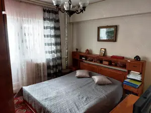 Apartament cu trei camere decomandat in Calea Bucuresti - imagine 2
