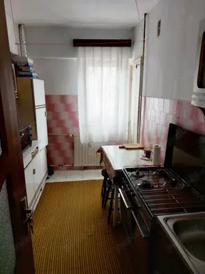 Apartament cu trei camere decomandat in Calea Bucuresti - imagine 6