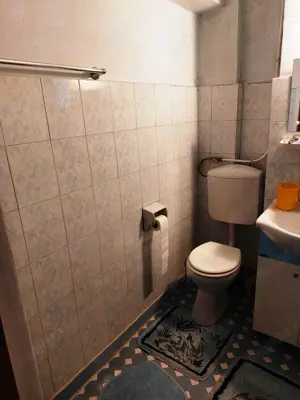 Apartament cu trei camere decomandat in Calea Bucuresti - imagine 4