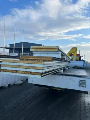 Panouri sandwich pentru acoperis si pentru perete 