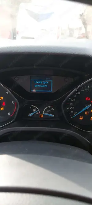 Vând Ford Focus  - imagine 8