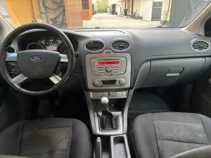 Ford Focus Mk2 facelift 2008 diesel 90CP - imagine 8