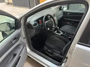 Ford Focus Mk2 facelift 2008 diesel 90CP - imagine 10