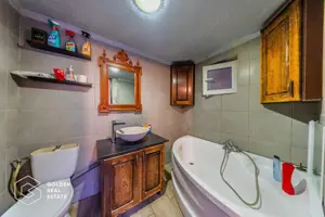 Casa  individuala, zona Biserica Sarbeasca - imagine 11