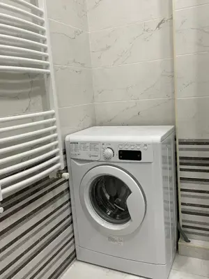 Garsoniera de inchiriat in zona Bartolomeu - imagine 3