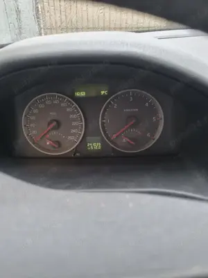 Vând Volvo v50 - imagine 3