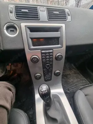 Vând Volvo v50 - imagine 8