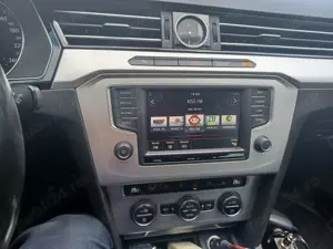 Volkswagen PASSAT 1,6 TDI blue motion 2017 - imagine 6