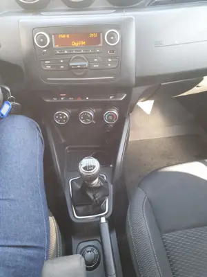 Dacia Duster 1.5 DCI Comfort 4x4 2021 Pilot Automat Computer Bord Proiectoare Ceata Garantie! - imagine 16 Dacia Duster 1.5 DCI Comfort 4x4 2021 Pilot Automat Computer Bord Proiectoare Ceata Garantie! - imagine 16