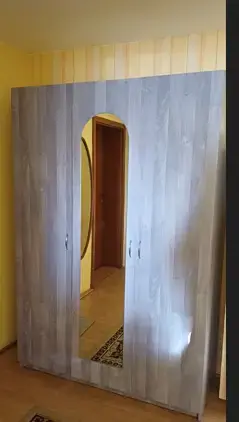 Vand dulap 3 usi cu oglinda