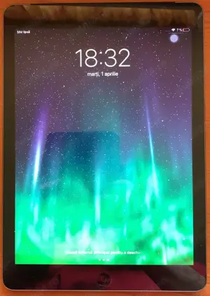 iPad Air Wi-Fi + Cellular 32 GB space grey