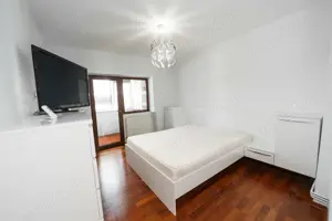 Apartament central vis-a-vis de Palas - imagine 7