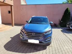 Vand hyundai Tucson 2.0 premium 15900 euro