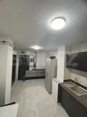 Apartament 3 camere decomandat, centrala termica, AC, zona Sarari - imagine 17 Apartament 3 camere decomandat, centrala termica, AC, zona Sarari - imagine 17