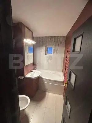 Apartament 3 camere decomandat, centrala termica, AC, zona Sarari - imagine 19 Apartament 3 camere decomandat, centrala termica, AC, zona Sarari - imagine 19