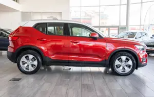 Volvo XC 40 2.0 D4 AWD Momentum - imagine 5
