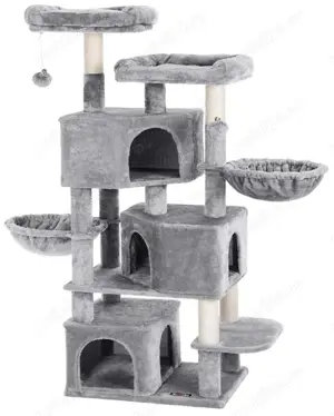 Vand loc de joaca pentru pisoi