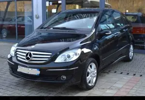 Mercedes B 150
