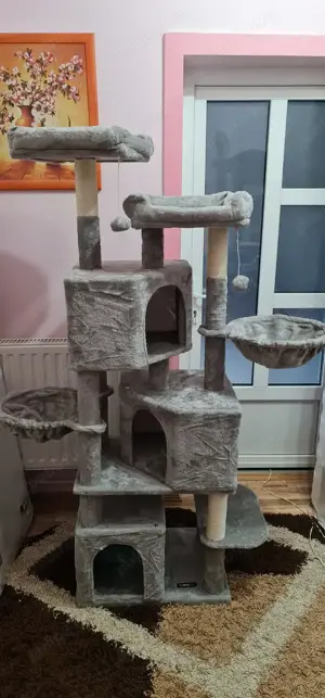 Vand loc de joaca pentru pisoi - imagine 2