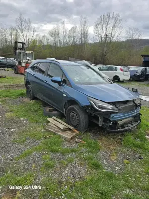 Dezmembrez Opel Astra K 1.4 benzina,motor tip B14XFL LE2 euro 6 an 2016,fara anexe si accesorii