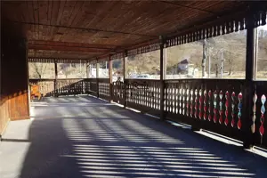 Proprietate cu potential in Apuseni - fosta pizzerie, ideala pentru afacere sau locuinta - imagine 5