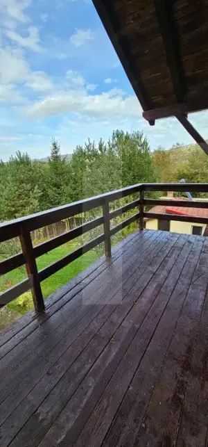 Casa cu 3 corpuri de vanzare,  6 camere, 400 mp + teren 2800 mp I Barcani  - imagine 13