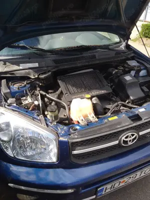  Toyota RAV4  - imagine 8