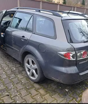 De vinzare Mazda 2200eur negociabilt tel   - imagine 3