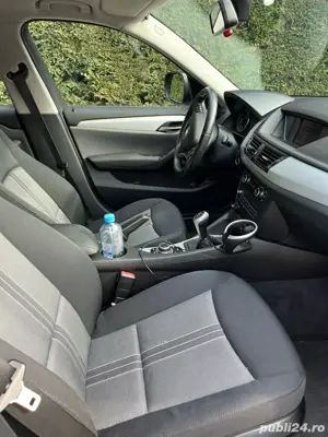 BMW 2011 x1 manual  - imagine 3