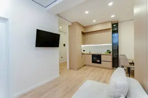 Apartament cu 2 camere de inchiriat in zona Tractorul - imagine 3
