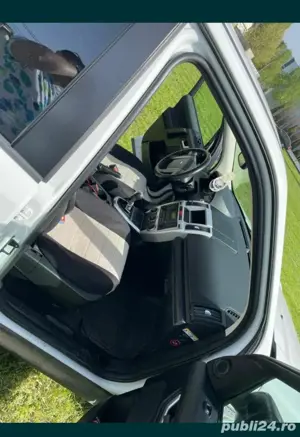 Land Rover Freelander 2 - imagine 7