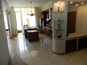 Apartament cu 3 camere de vânzare în Bravu - imagine 7