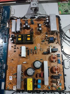 sursa 1-870-686-13 de pe tv Sony KDL-40p2530