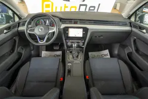 Vw Passat - imagine 12