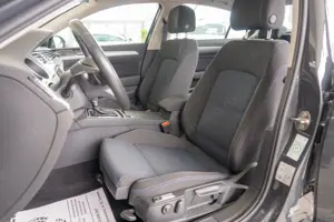 Vw Passat - imagine 11