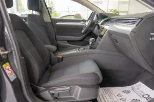 Vw Passat - imagine 18