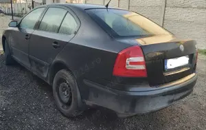 Dezmembrez Skoda Octavia 2 - imagine 2