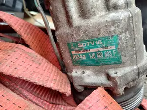 Vând compresor clima Vw Golf4 break