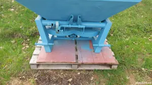 Plug, masina de erbicidat, mig azot - imagine 6