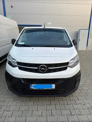 Opel Vivaro Van L2H1