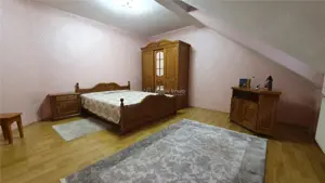 Casa individuala - 500 mp utili -  800 mp teren - Burdujeni - imagine 18