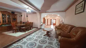 Casa individuala - 500 mp utili -  800 mp teren - Burdujeni - imagine 4