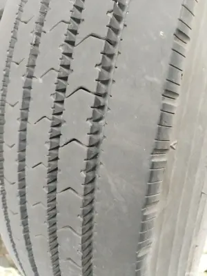 Două anvelopele  japonezeTOYO dimensiuni 8.25 R16 